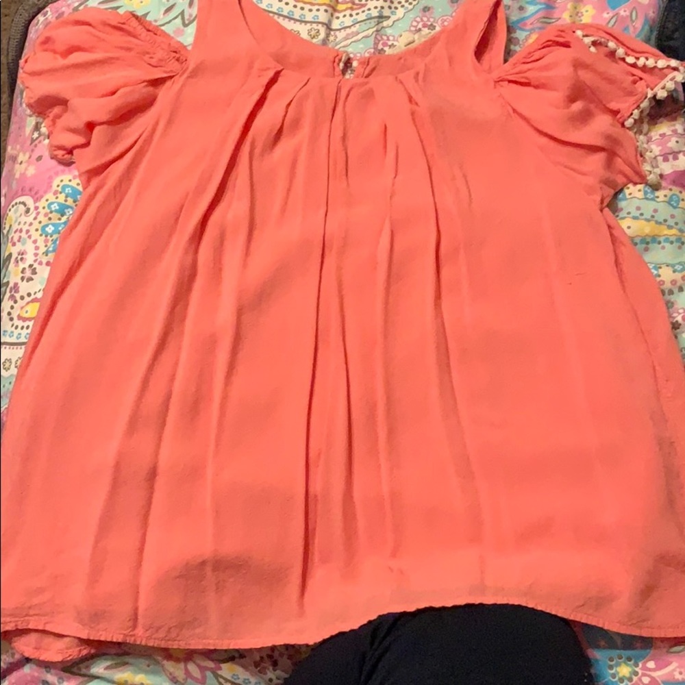 Girls shirt.